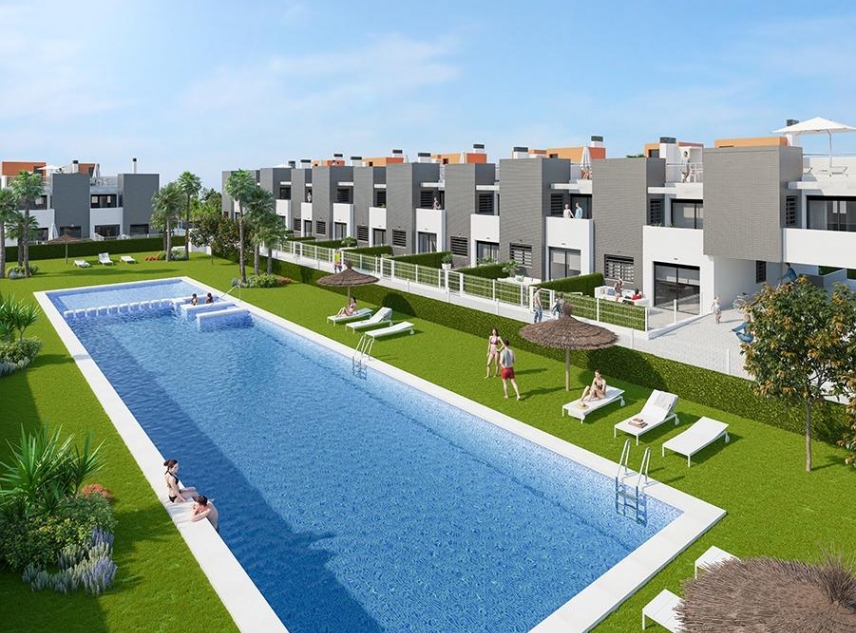 New Property for sale - Townhouse for sale - Torrevieja - Aguas Nuevas