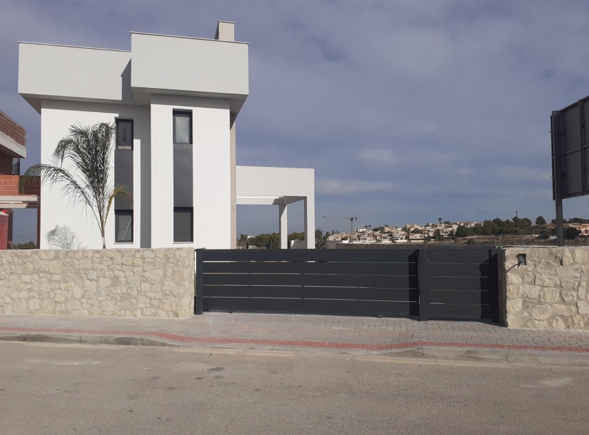 New Property for sale - Villa for sale - Algorfa - La Finca Golf