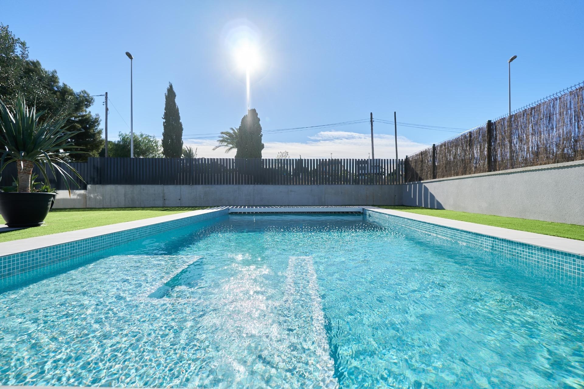 New Property for sale - Villa for sale - Alicante City - La Font