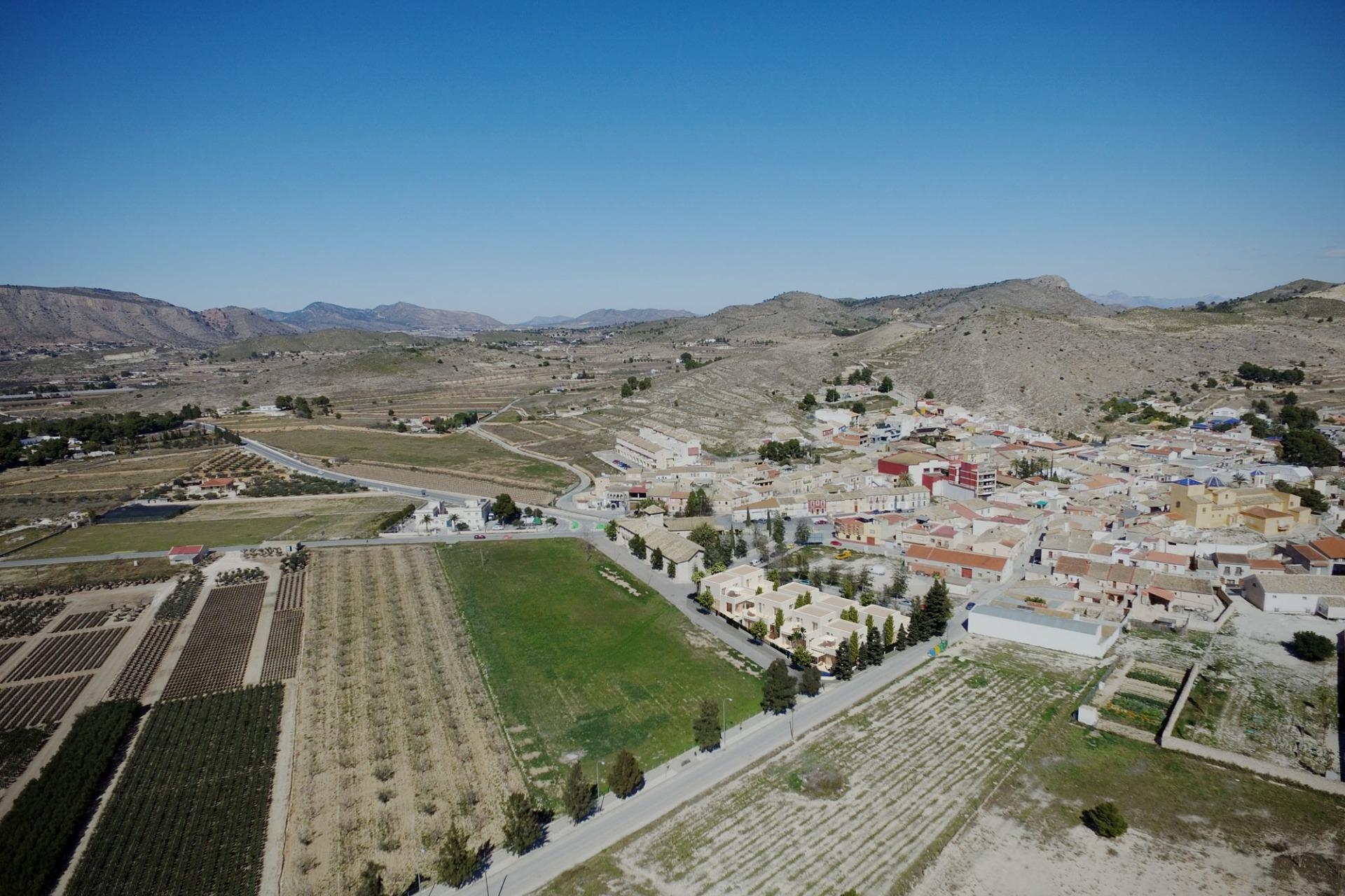 New Property for sale - Villa for sale - Hondon de las Nieves - Centro