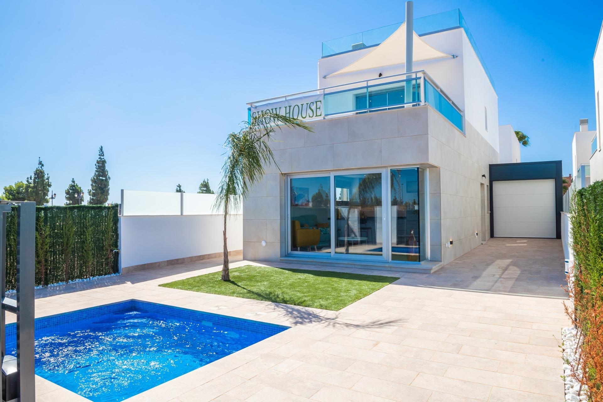 New Property for sale - Villa for sale - Los Alcazares - Serena Golf