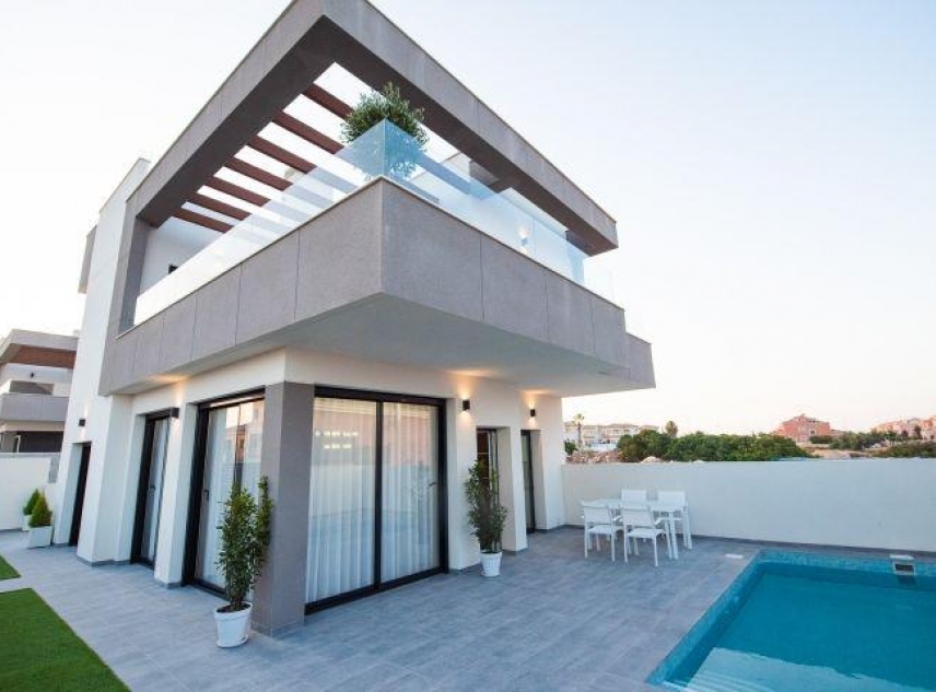 New Property for sale - Villa for sale - Los Montesinos - La Herrada