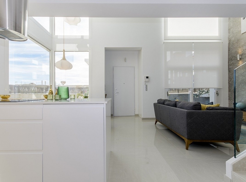 New Property for sale - Villa for sale - Los Montesinos - La Herrada