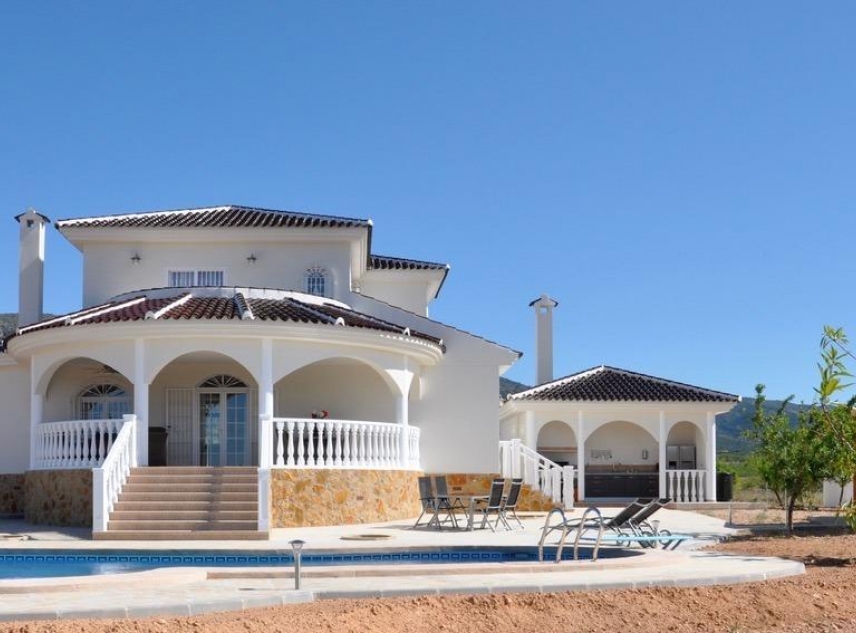 New Property for sale - Villa for sale - Pinoso - Campo