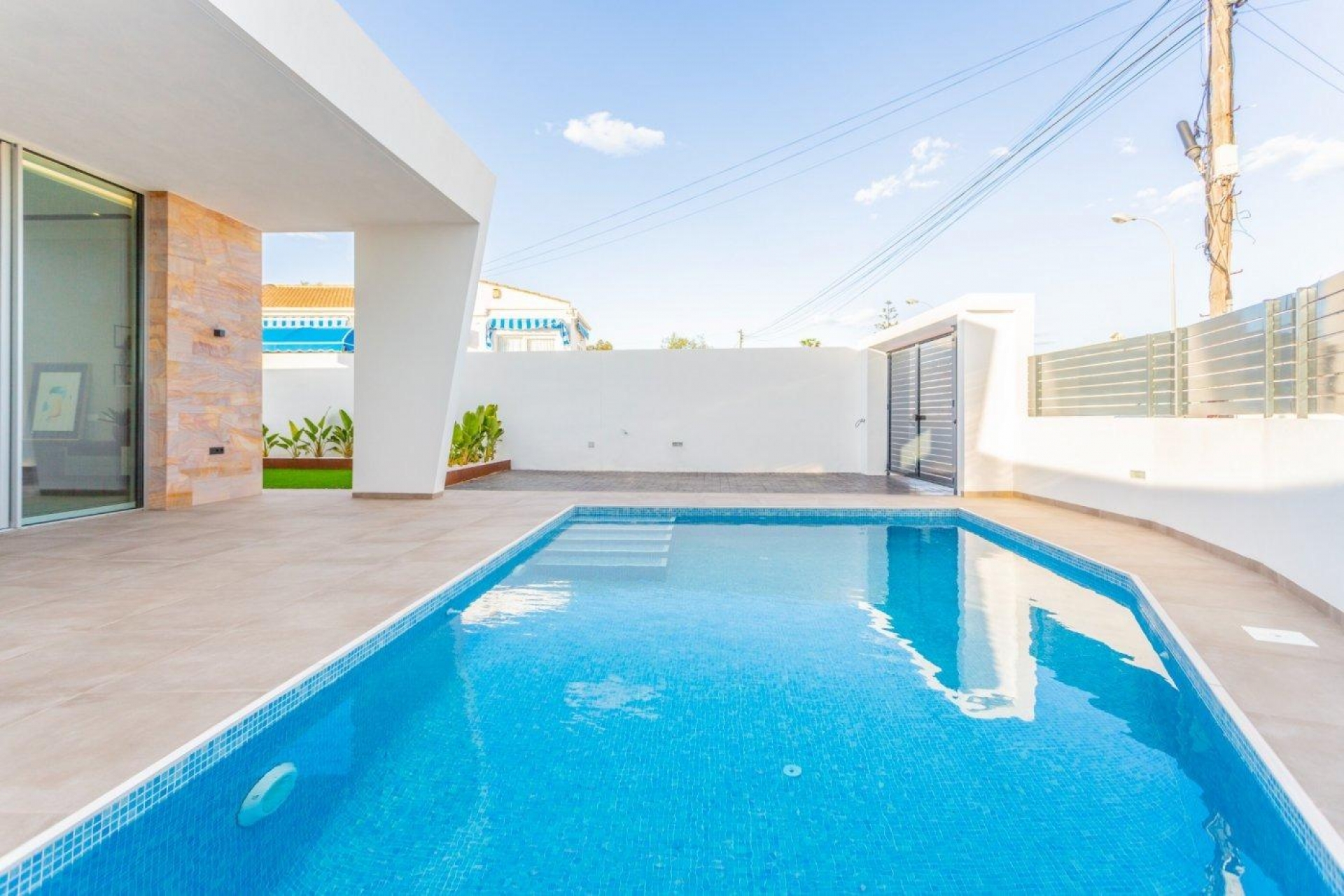 New Property for sale - Villa for sale - Torrevieja - La Torreta Florida