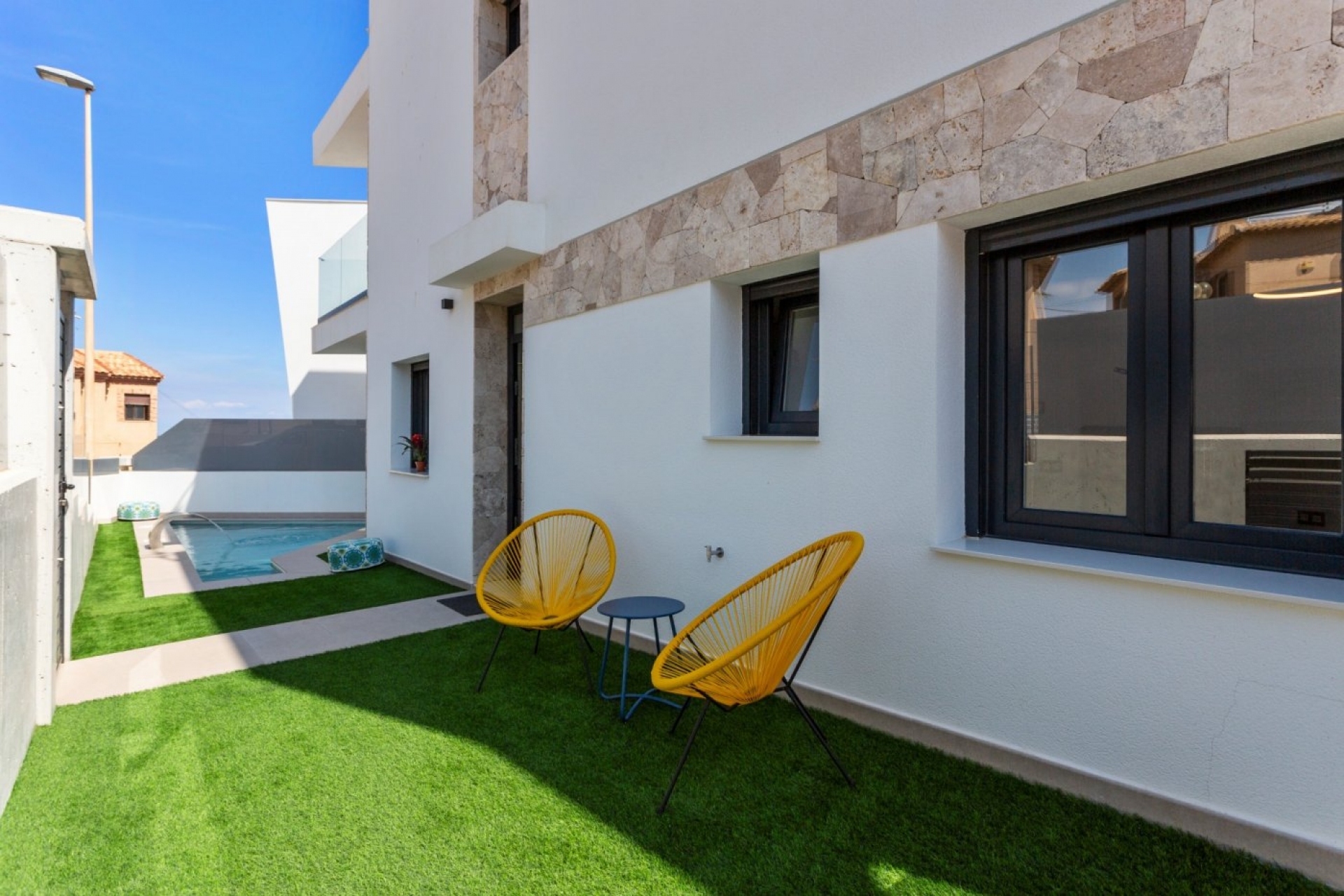 New Property for sale - Villa for sale - Torrevieja - Torrevieja Town Centre