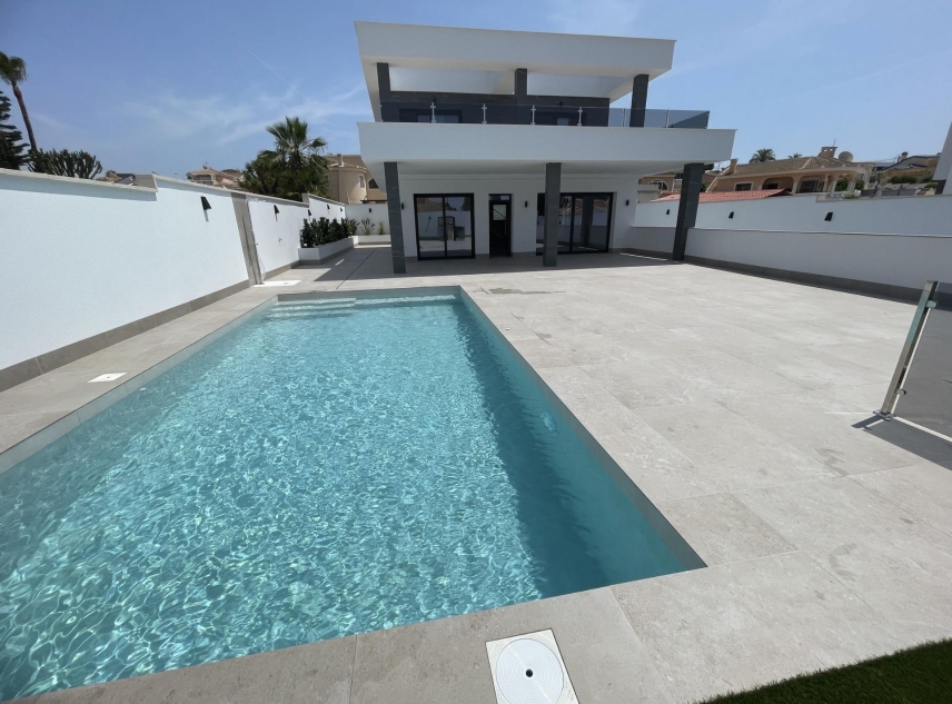 Nieuw onroerend goed te koop - Villa te koop - Ciudad Quesada