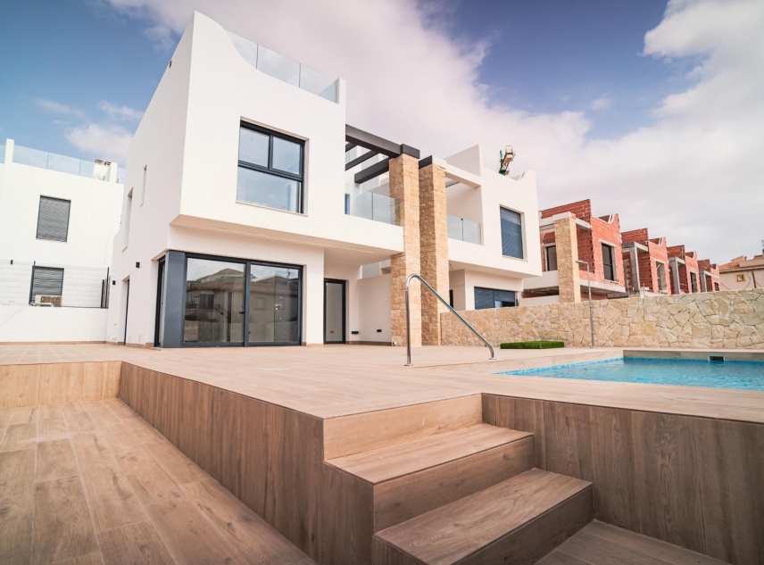 Nieuw onroerend goed te koop - Villa te koop - Orihuela Costa - Punta Prima