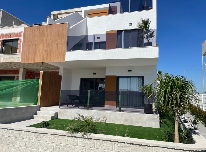 Nueva propiedad en venta - Apartment for sale - Pilar de la Horadada