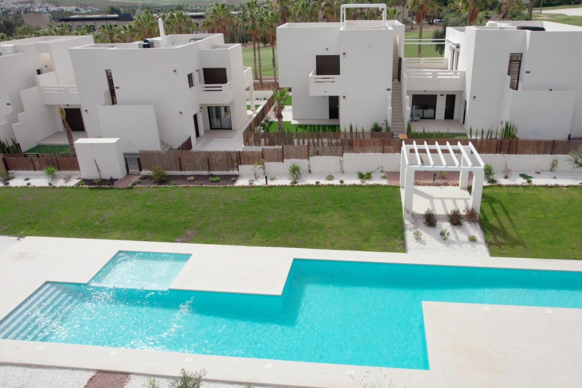 Nueva propiedad en venta - Townhouse for sale - Algorfa - La Finca Golf