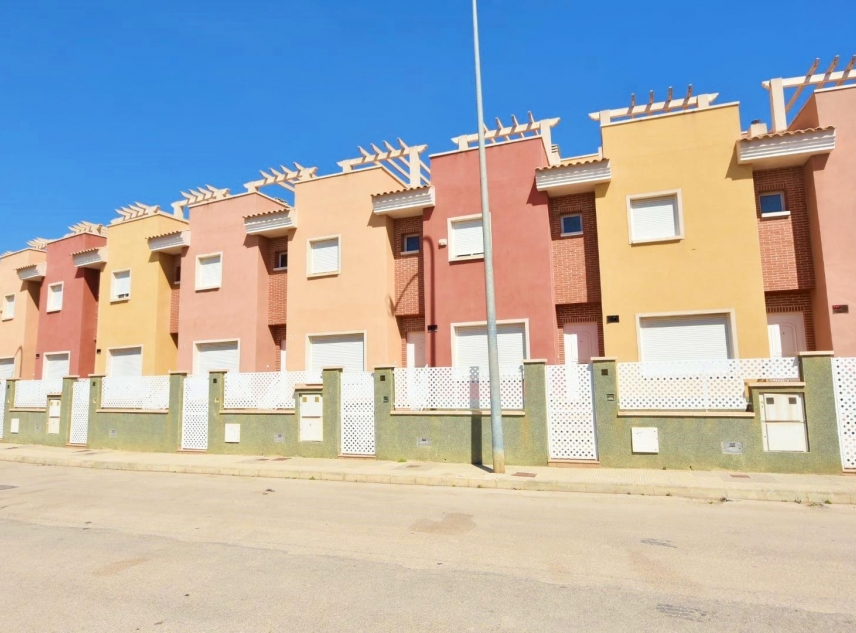 Nueva propiedad en venta - Townhouse for sale - Bigastro - Bigastro Town