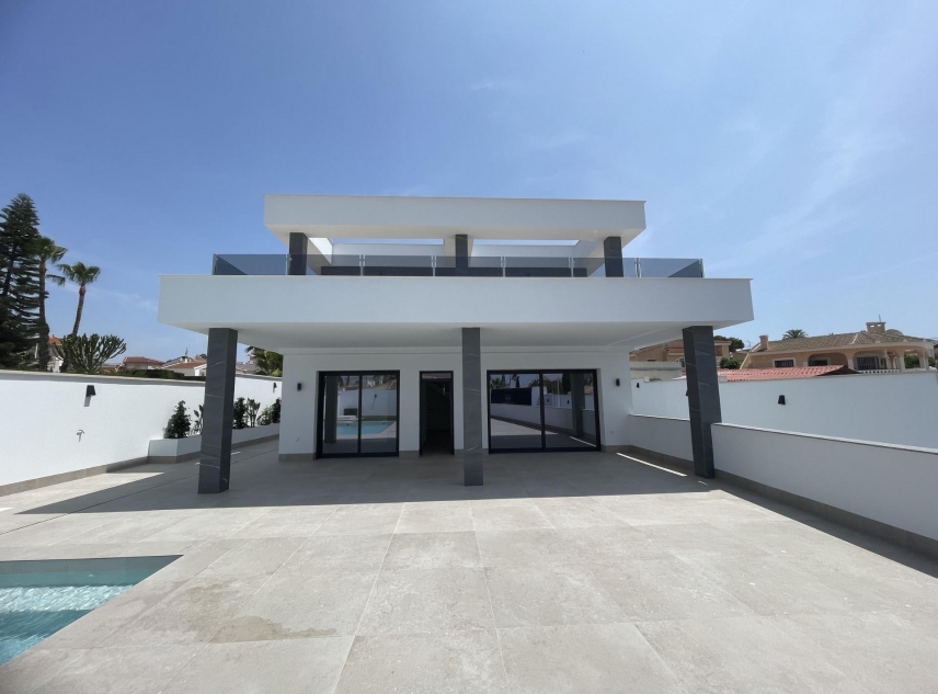 Nueva propiedad en venta - Villa en venta - Ciudad Quesada