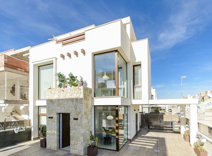 Nueva propiedad en venta - Villa en venta - Vera - Vera Playa