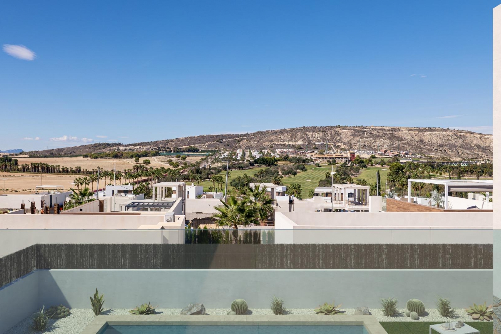 Nueva propiedad en venta - Villa for sale - Algorfa - La Finca Golf