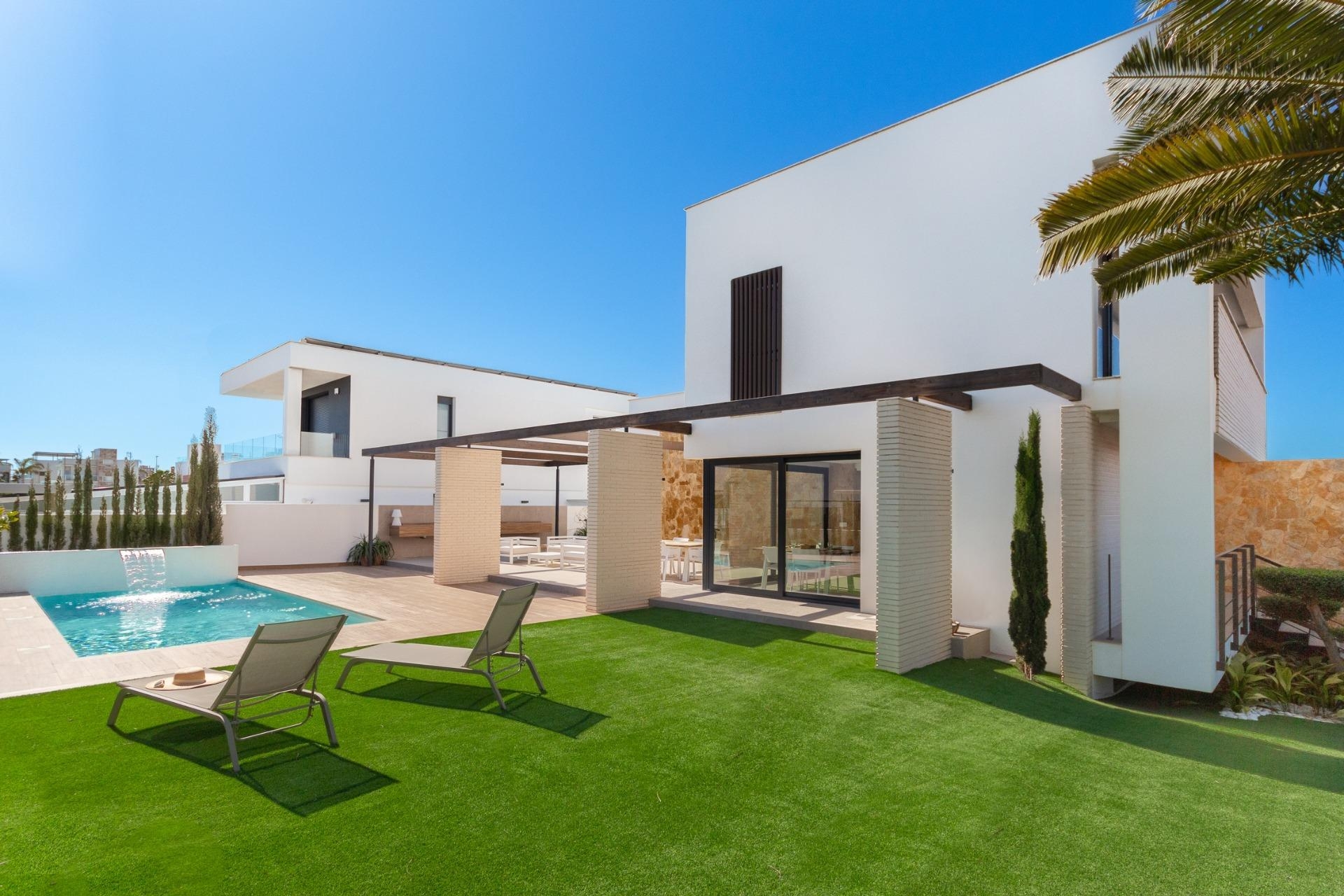 Nueva propiedad en venta - Villa for sale - Orihuela Costa - Campoamor