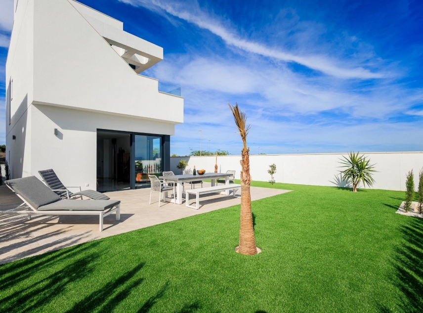 Nueva propiedad en venta - Villa for sale - Pilar de la Horadada - Lo Romero Golf Course