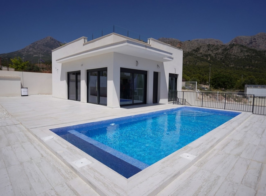 Nueva propiedad en venta - Villa for sale - Polop - Alberca