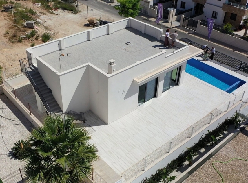 Nueva propiedad en venta - Villa for sale - Polop - Alberca