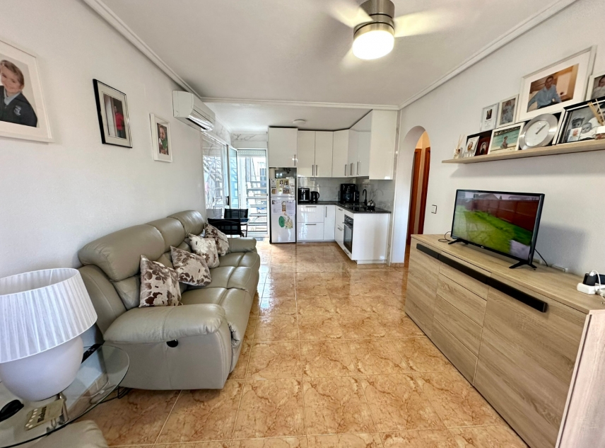 Property for sale - Bungalow for sale - Torrevieja - Altos del Limonar