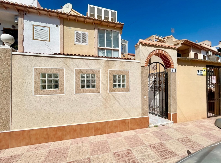 Property for sale - Bungalow for sale - Torrevieja - El Chaparral
