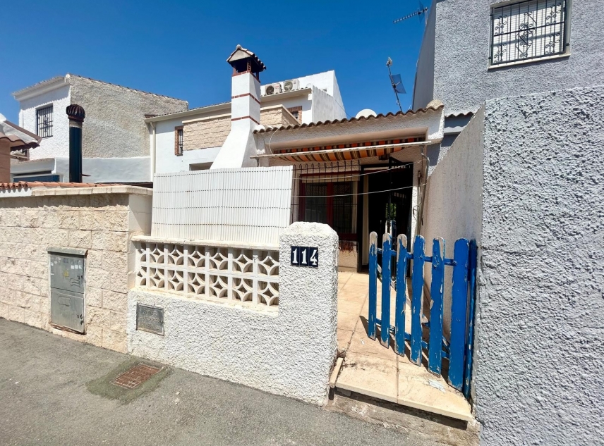 Property for sale - Bungalow for sale - Torrevieja - El Limonar