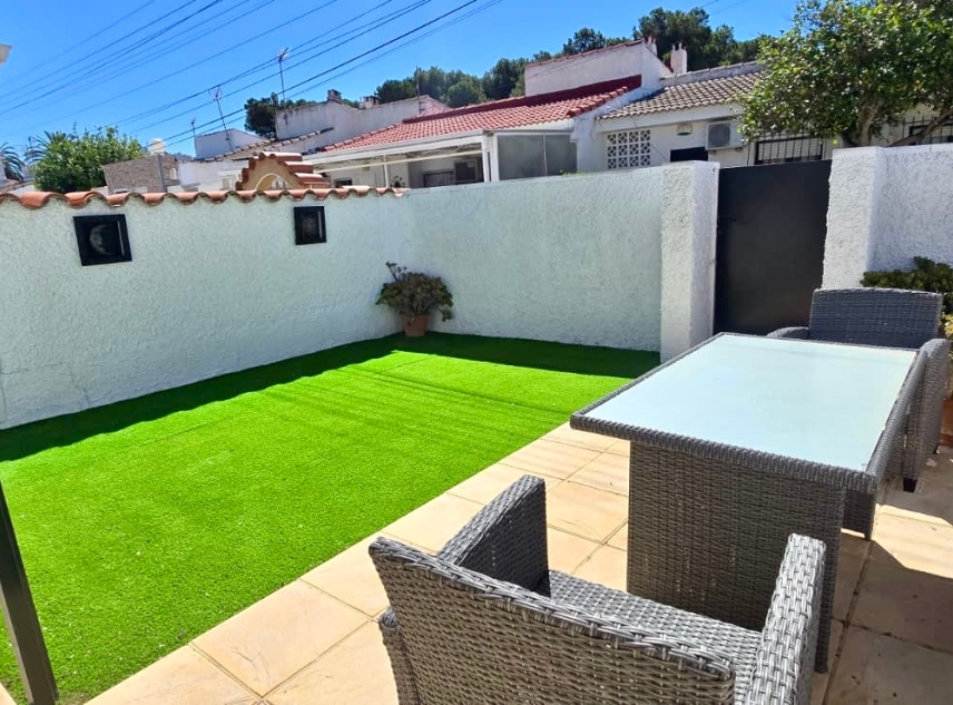 Property for sale - Bungalow for sale - Torrevieja - El Limonar