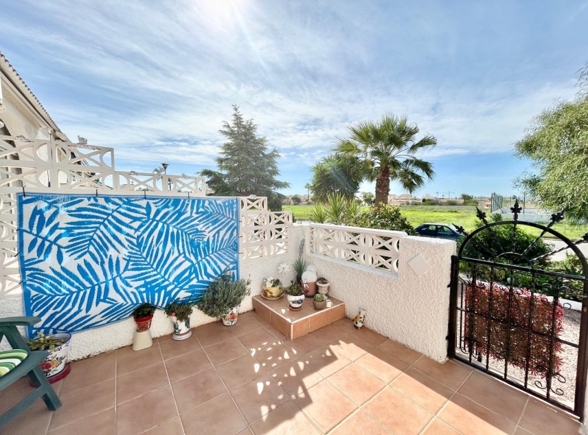 Property for sale - Bungalow for sale - Torrevieja - La Siesta
