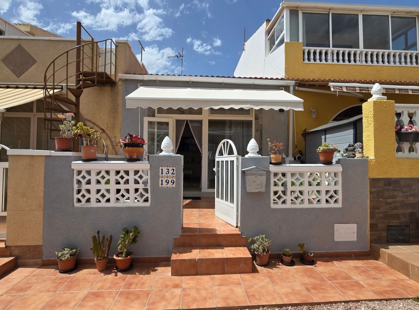 Property for sale - Bungalow for sale - Torrevieja - La Siesta