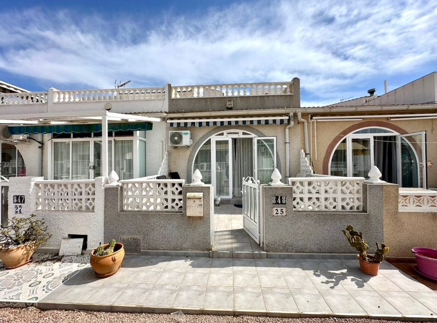Property for sale - Bungalow for sale - Torrevieja - La Siesta