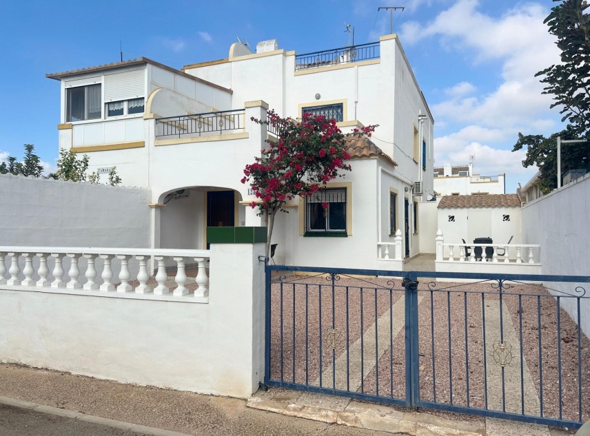 Property for sale - Townhouse for sale - Torrevieja - Jardin del Mar