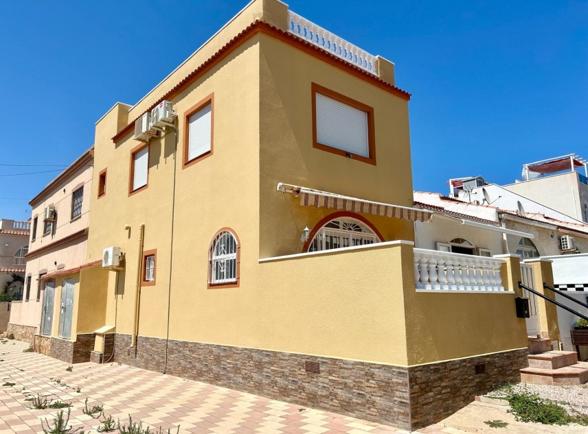 Property for sale - Townhouse for sale - Torrevieja - La Siesta