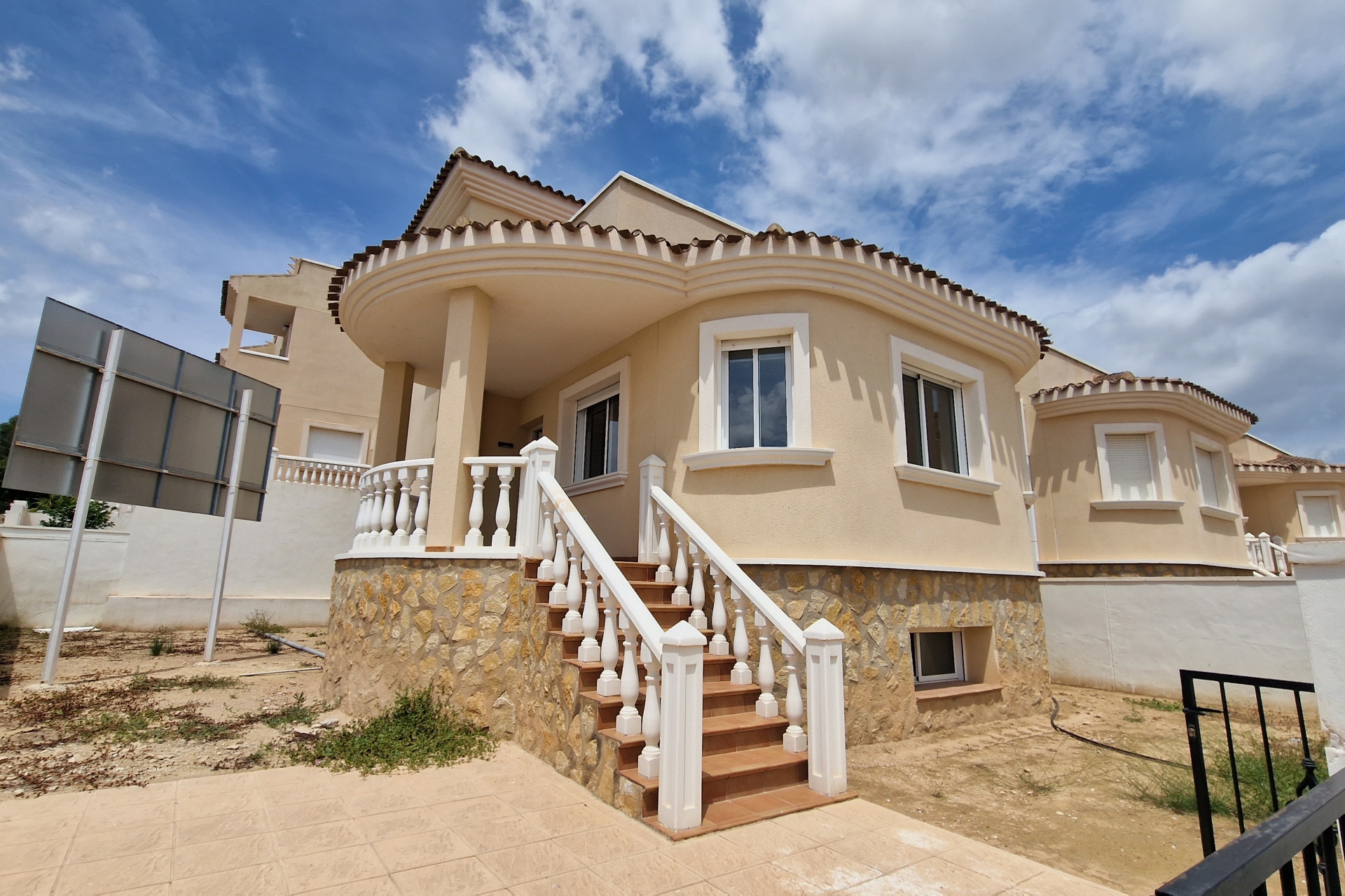 Property for sale - Villa for sale - San Miguel de Salinas - Las Escalerias