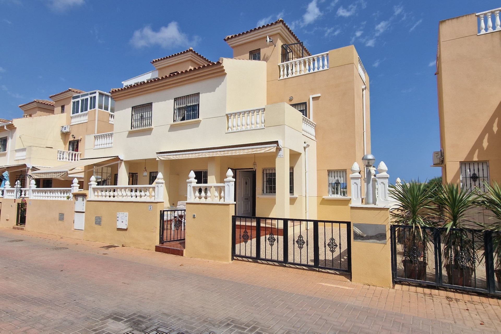 Property for sale - Villa for sale - Torrevieja - La Torreta