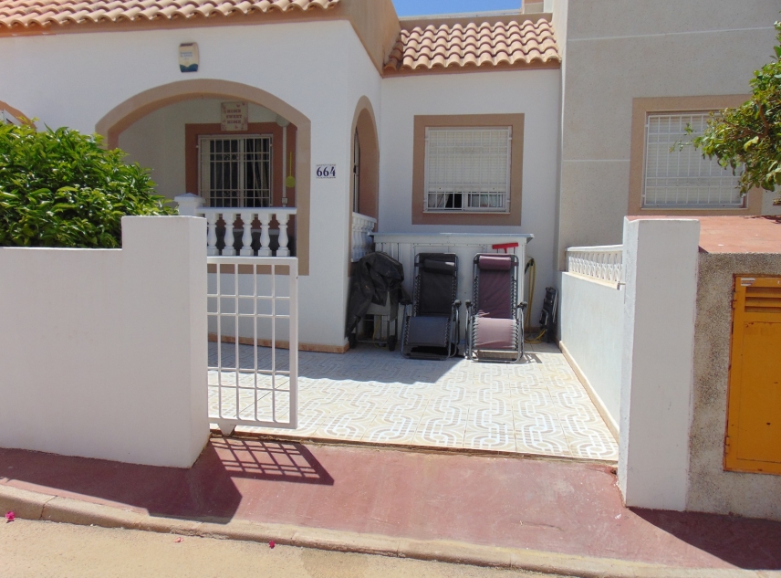 Property on Hold - Bungalow for sale - Torrevieja - Altos del Limonar
