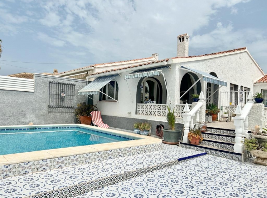 Property Sold - Villa for sale - Torrevieja - El Chaparral