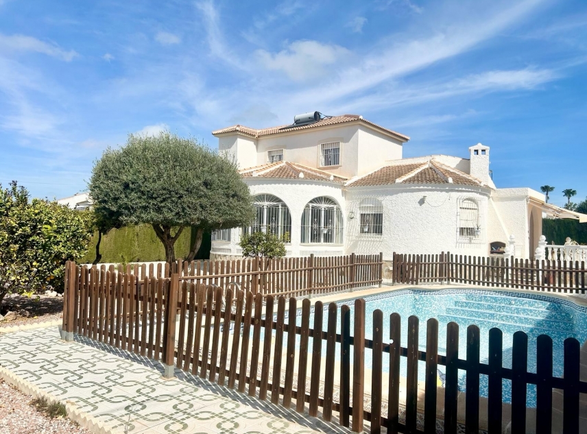 Property Sold - Villa for sale - Torrevieja - La Siesta