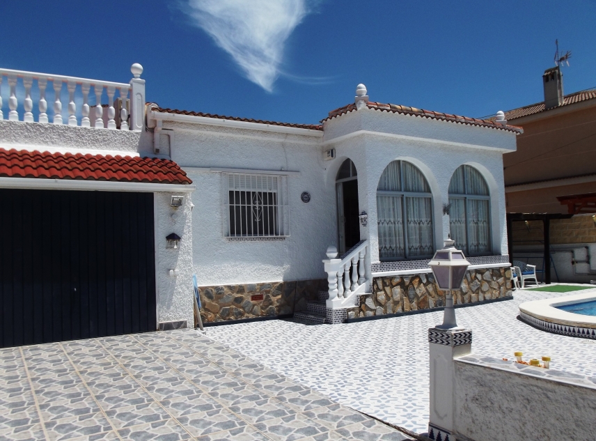 Propiedad en espera - Villa for sale - Torrevieja - La Siesta