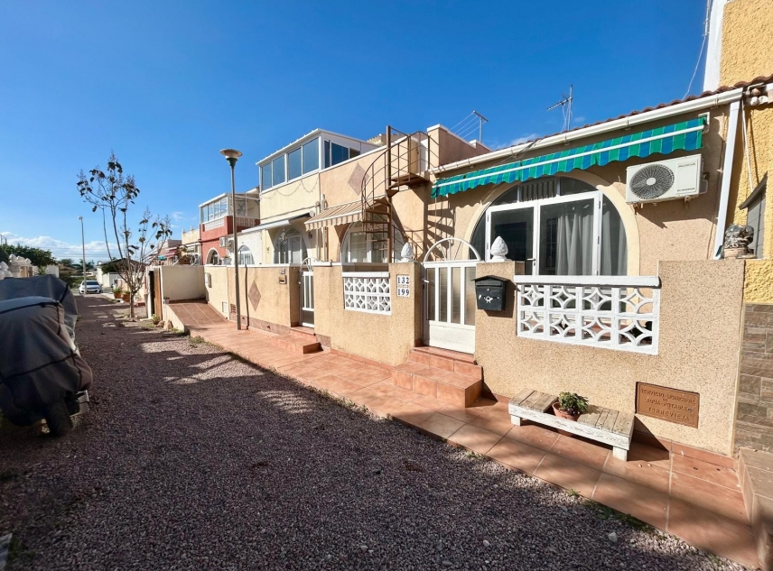 Propiedad en venta - Bungalow en venta - Torrevieja - La Siesta