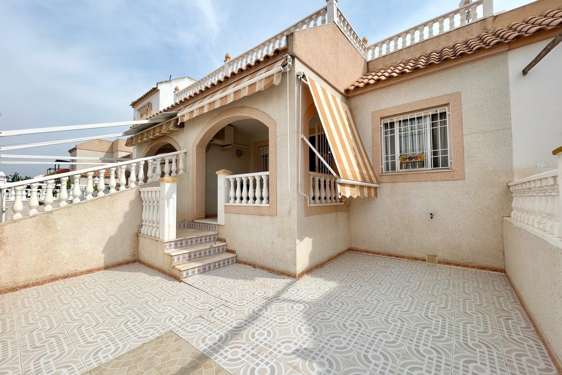 Propiedad en venta - Bungalow for sale - Torrevieja - Altos del Limonar