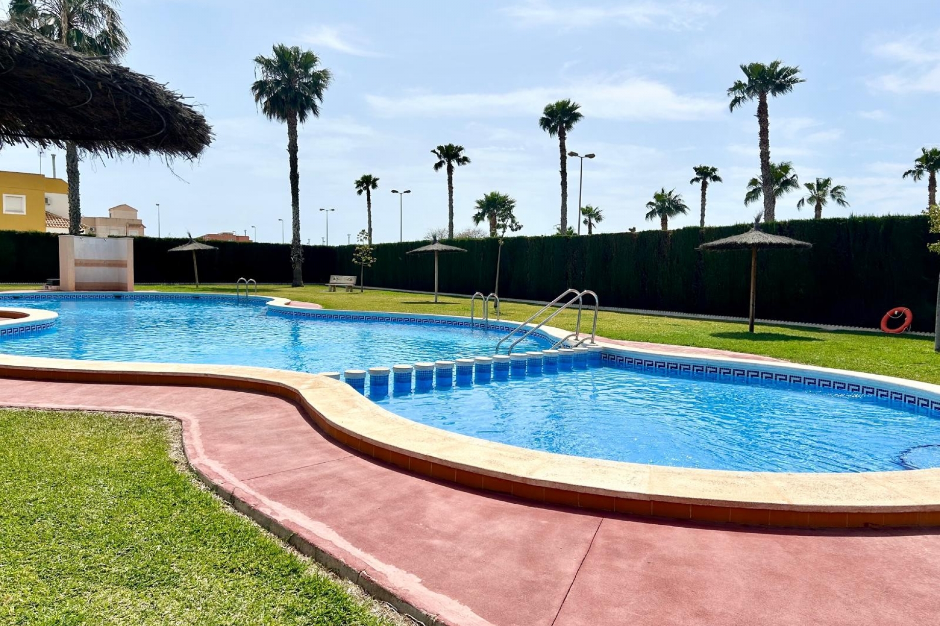 Propiedad en venta - Bungalow for sale - Torrevieja - Altos del Limonar