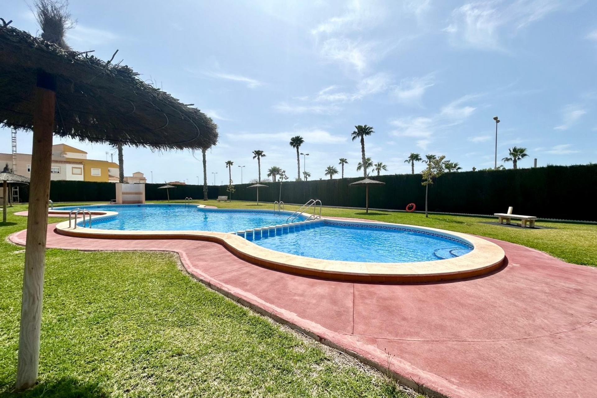 Propiedad en venta - Bungalow for sale - Torrevieja - Altos del Limonar