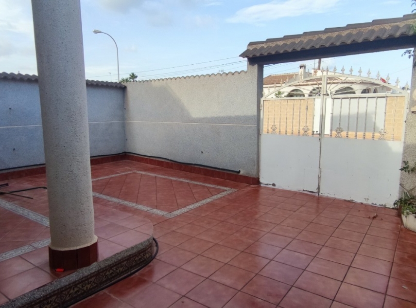 Propiedad en venta - Bungalow for sale - Torrevieja - La Siesta