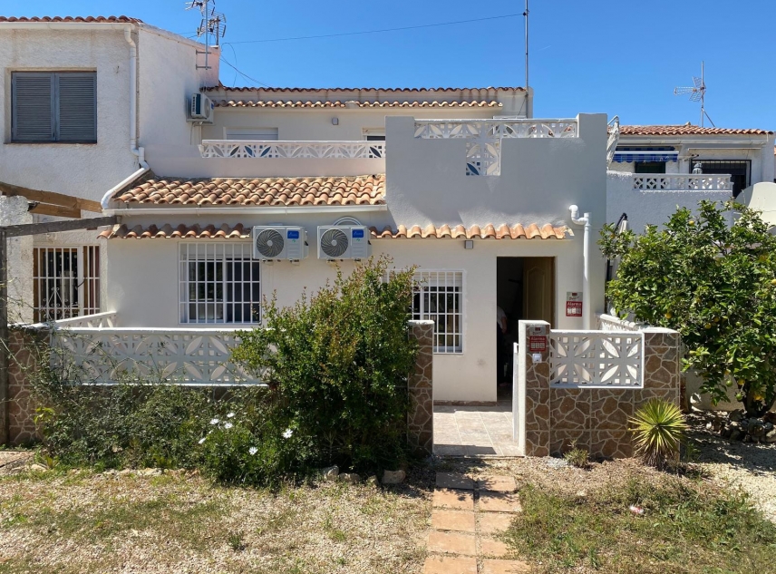 Propiedad en venta - Casa adosada en venta - Torrevieja - El Chaparral