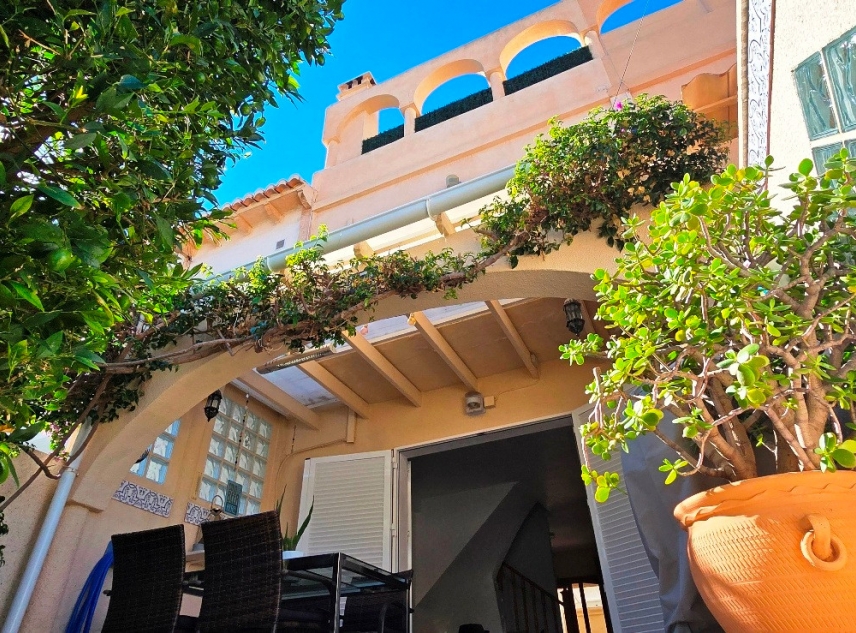 Propiedad en venta - Casa adosada en venta - Torrevieja - El Chaparral