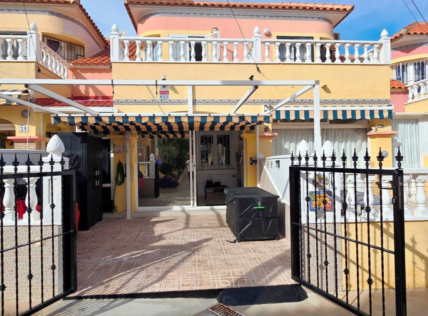 Propiedad en venta - Casa adosada en venta - Torrevieja - El Chaparral