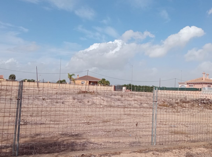 Propiedad en venta - Plot for sale - Los Montesinos - La Herrada