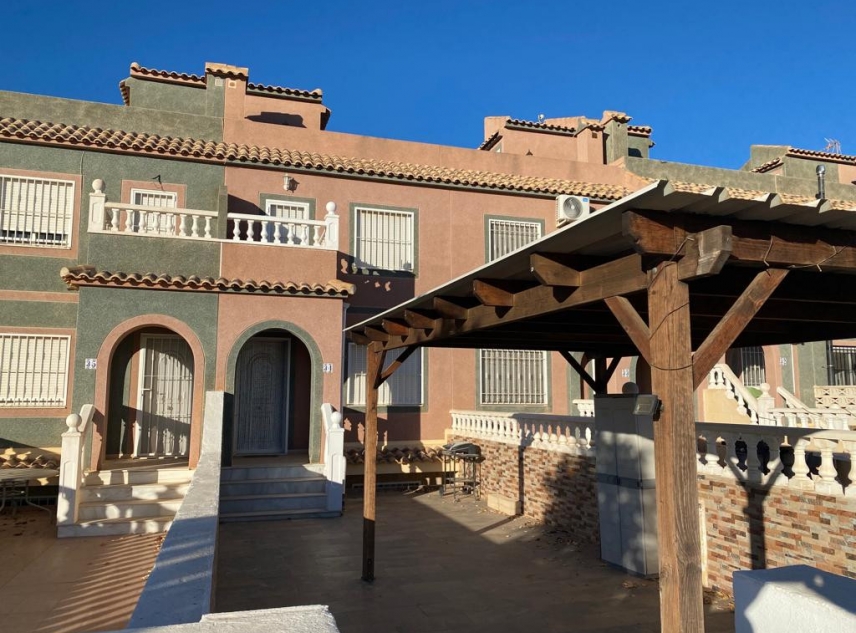 Propiedad en venta - Townhouse for sale - Balsicas - Sierra Golf