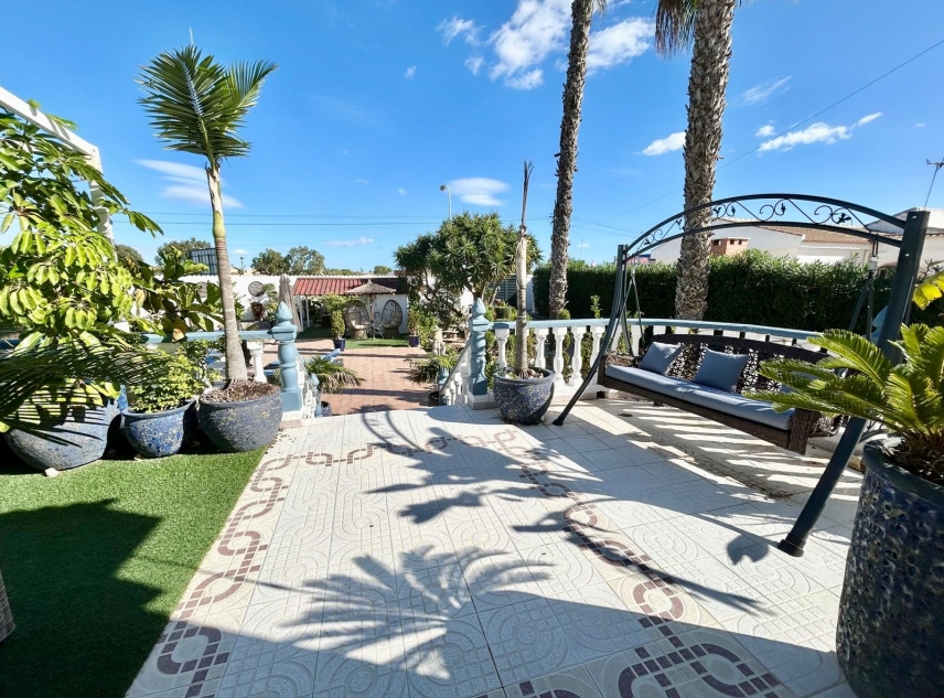 Propiedad en venta - Villa en venta - Torrevieja - San Luis