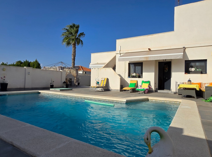 Propiedad en venta - Villa for sale - Torrevieja - La Torreta Florida