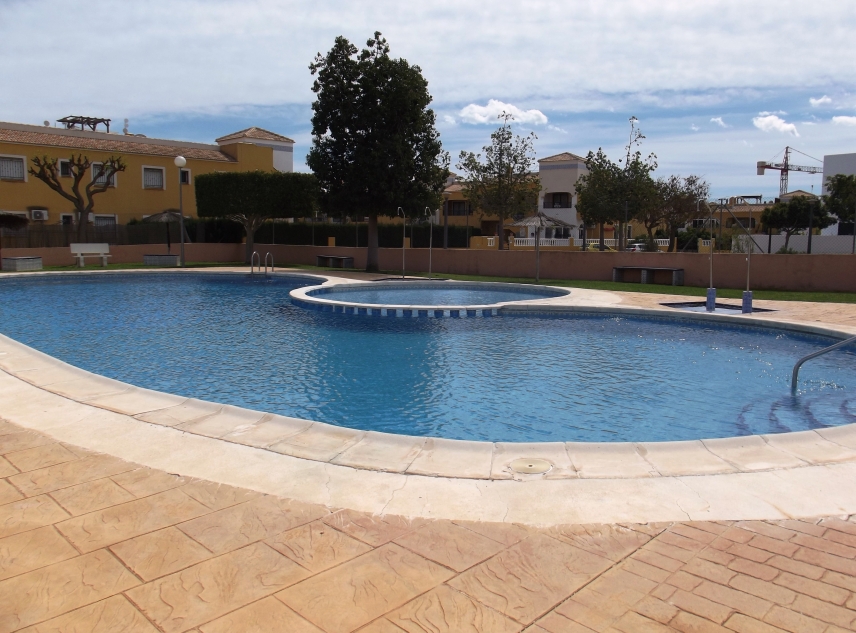 Propiedad vendida - Bungalow en venta - Los Montesinos - La Herrada